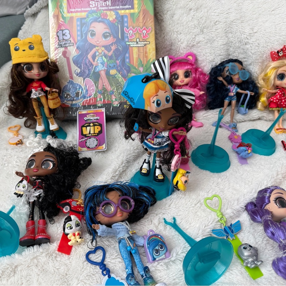 Disney Doorables Adoorbs dolls. Series 1 with the 3 mystery and Stitch doll. - Picture 4 of 15